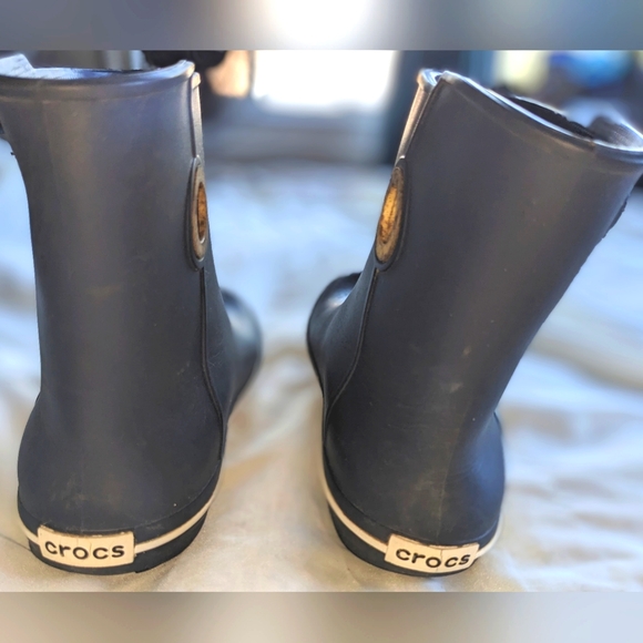 Crocs Navy Jaunt Shorty Women's Rain Boots - Picture 5 of 13